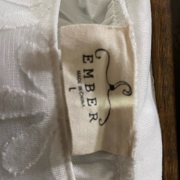 Ember lace shirt size large - Picture 8 of 8